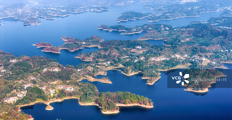 安徽安庆太湖县花亭湖秋日航拍风光图片素材