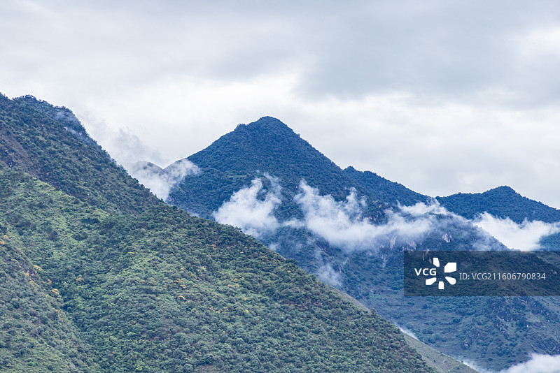 云南省泸水到腾冲路上的风景图片素材