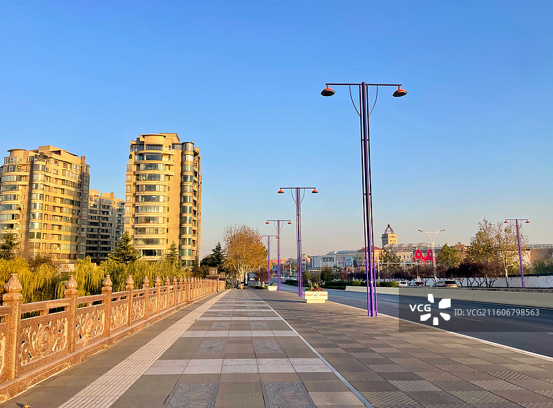 夕阳余晖·郑州农业东路图片素材