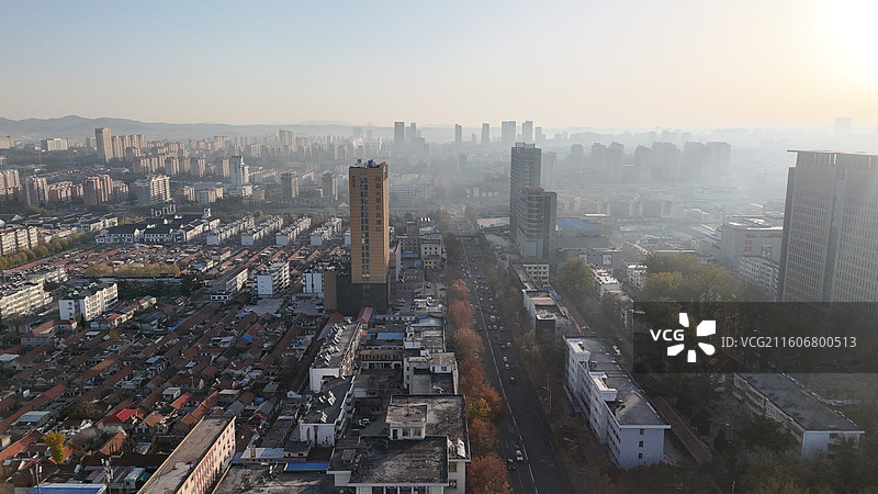 山东烟台招远市晨曦中的初冬样子图片素材