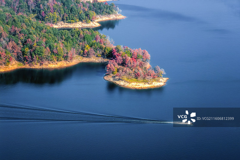 安徽安庆太湖县花亭湖秋日航拍风光图片素材