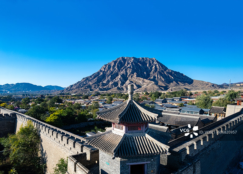 航拍张家口怀来县鸡鸣驿古城 角楼 鸡鸣山图片素材