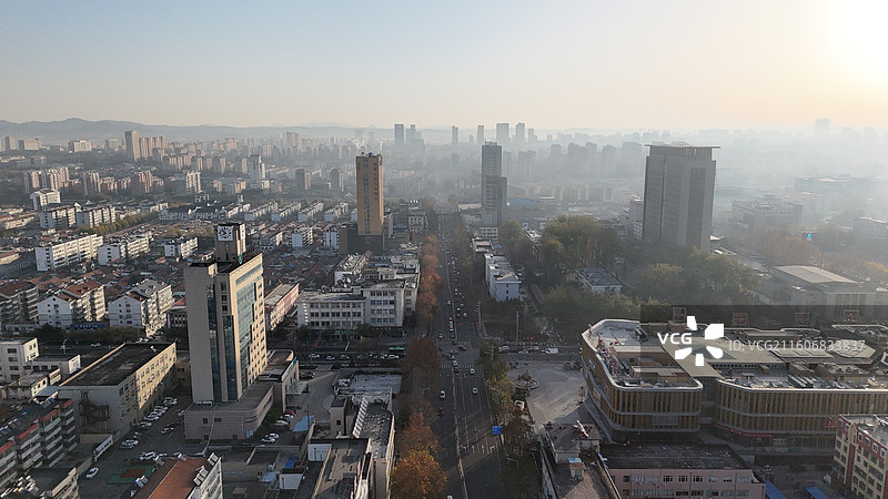 山东烟台招远市晨曦中的初冬样子图片素材