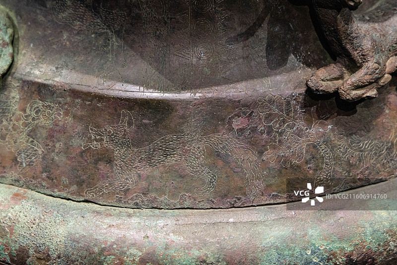 上海中国航海博物馆印证滇国云南古滇文明特展叠鼓形狩猎场面铜贮贝器 西汉 云南昆明晋宁石寨山M71图片素材