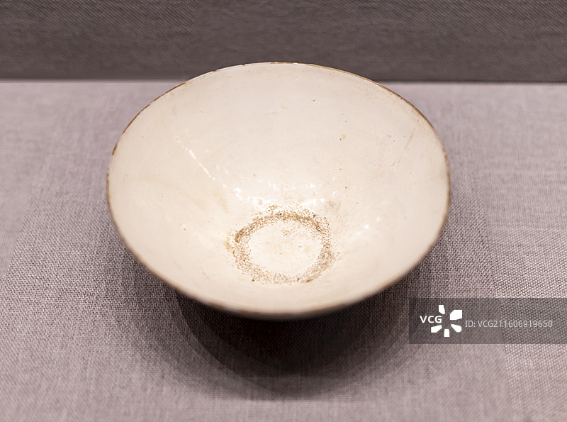 灵武窑白釉碗 西夏 1038~1227年 故宫博物院图片素材