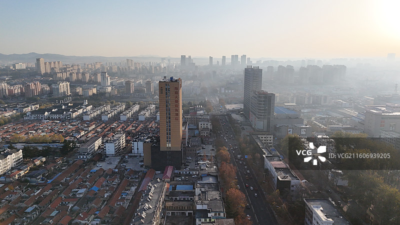 山东烟台招远市晨曦中的初冬样子图片素材