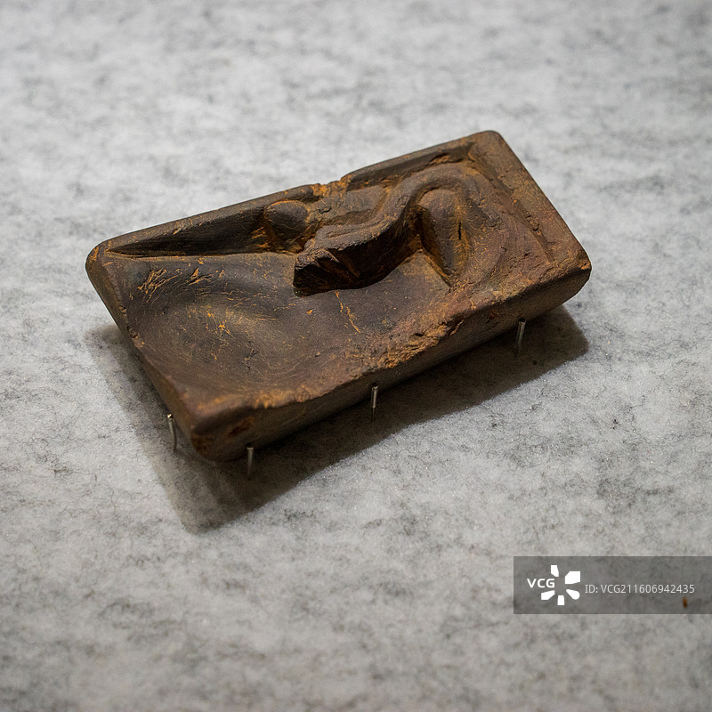 太原文庙（山西考古博物馆）风字形龙池澄泥砚图片素材