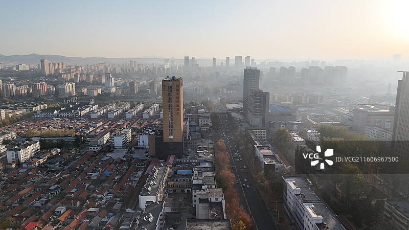 山东烟台招远市晨曦中的初冬样子图片素材