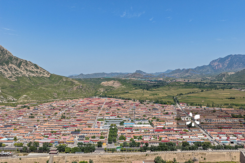 河北怀来鸡鸣驿与鸡鸣山航拍图片素材