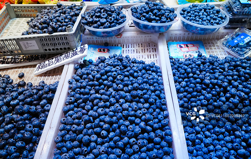 蓝莓 山东省青岛市团岛农贸市场水果摊位图片素材