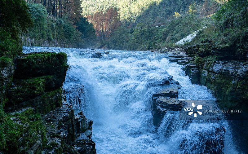 世界特级溶洞国家5A级景区湖北利川腾龙洞卧龙吞江风光图片素材