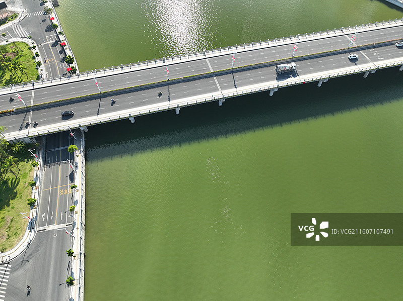 恩平市穿越的锦江图片素材