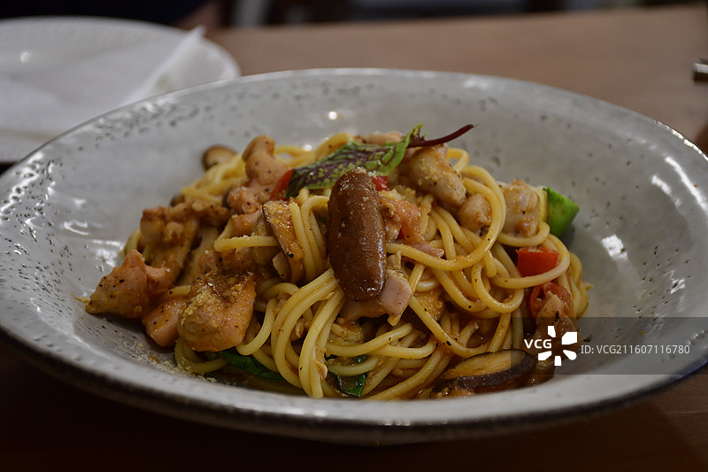 下午茶西餐简餐烤肠意面蛋糕咖啡图片素材