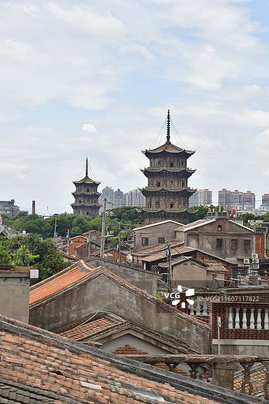 泉州闽南西街民俗文化东西塔图片素材