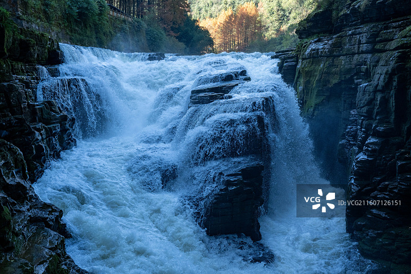世界特级溶洞国家5A级景区湖北利川腾龙洞卧龙吞江风光图片素材