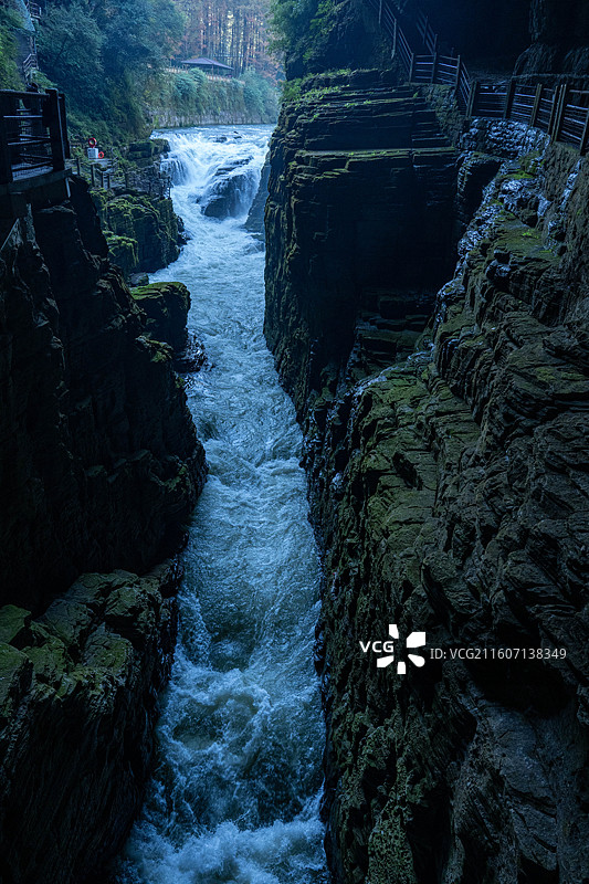 世界特级溶洞国家5A级景区湖北利川腾龙洞卧龙吞江风光图片素材