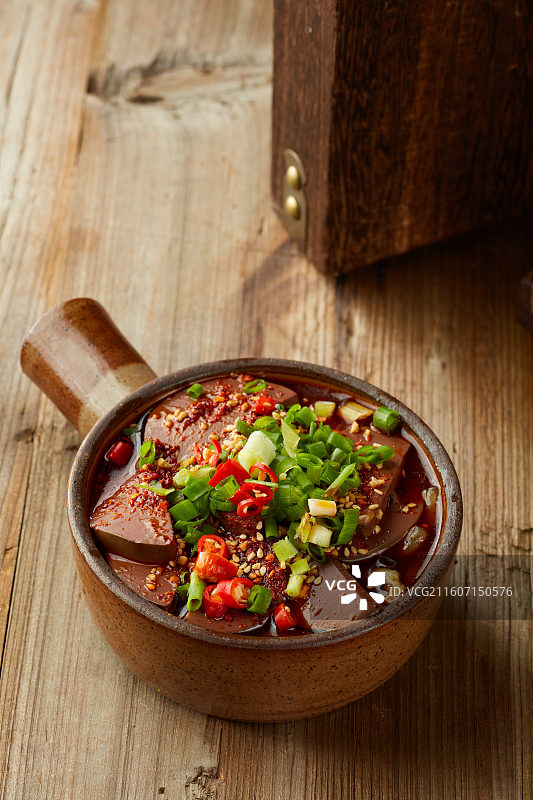 砂锅麻辣鸭血图片素材