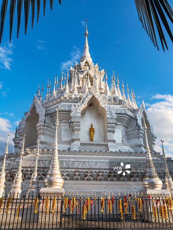 般若寺   云南西双版纳   白塔图片素材