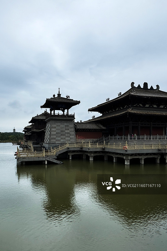 山西大同云冈石窟灵岩寺图片素材