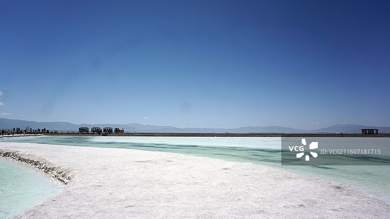 青海大柴旦翡翠湖图片素材