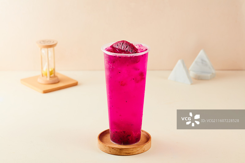 火龙果气泡水图片素材