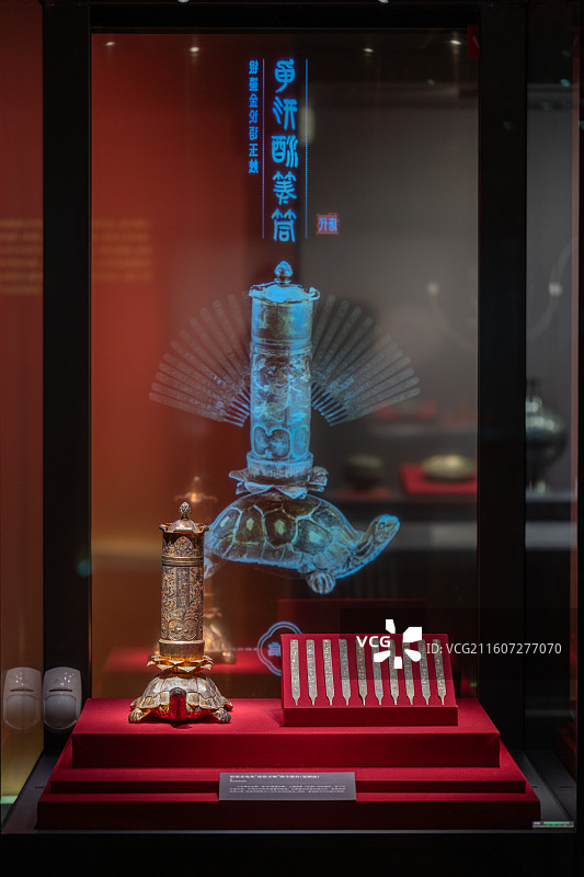 龟驮宝瓶：古代“定海神针”的祈福寓意图图片素材