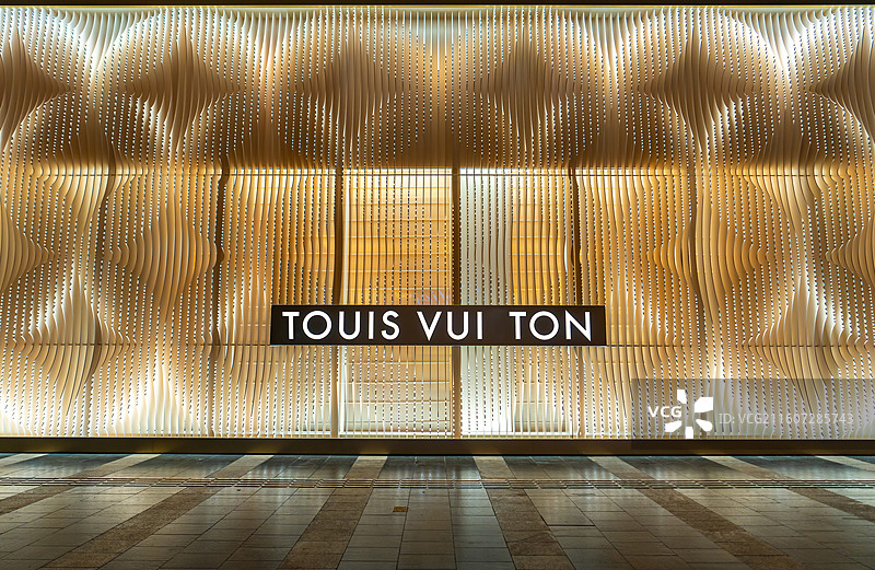 金色镂空艺术墙面背景图片素材