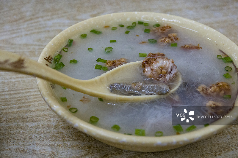 泉州特色小吃，肉丸猪肝面线糊图片素材