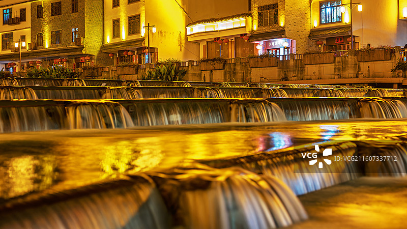 茂名信宜钱排镇双合村山水双合景区夜景图片素材