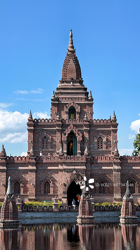 一寨两国红塔楼图片素材