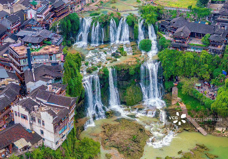 中国湖南湘西芙蓉镇大瀑布航拍风光图片素材