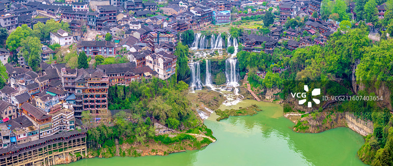 中国湖南湘西芙蓉镇大瀑布航拍风光图片素材