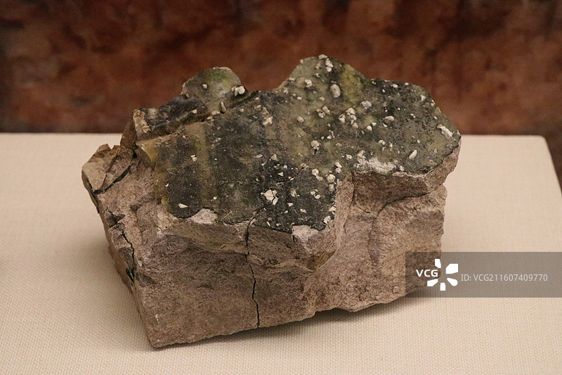 冶铁炉壁中煅烧过的石材 唐山博物馆图片素材