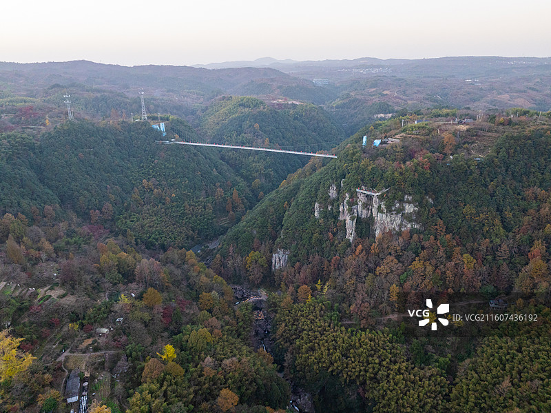 浙江宁波四明山丹山赤水柿林村秋季航拍图片素材