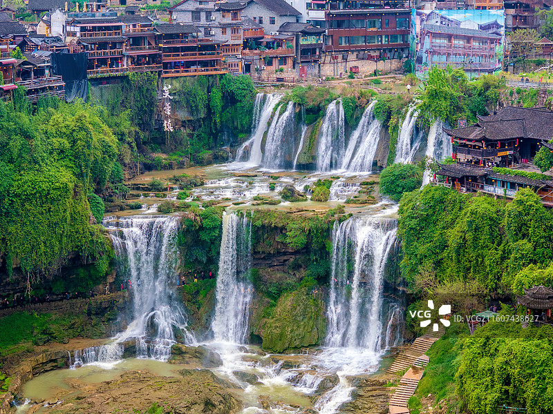 中国湖南湘西芙蓉镇大瀑布航拍风光图片素材