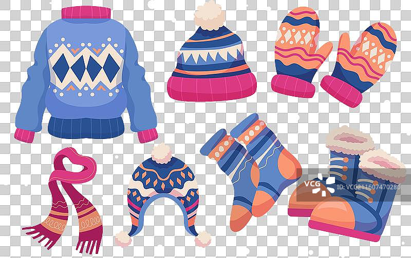 平铺的冬季服装和必需品合集图片素材