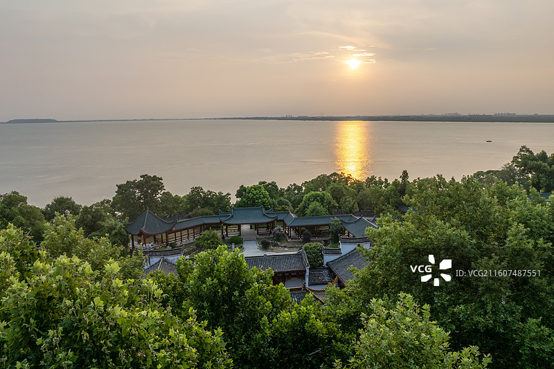 湖南岳阳楼景区日洞庭湖落夕阳图片素材