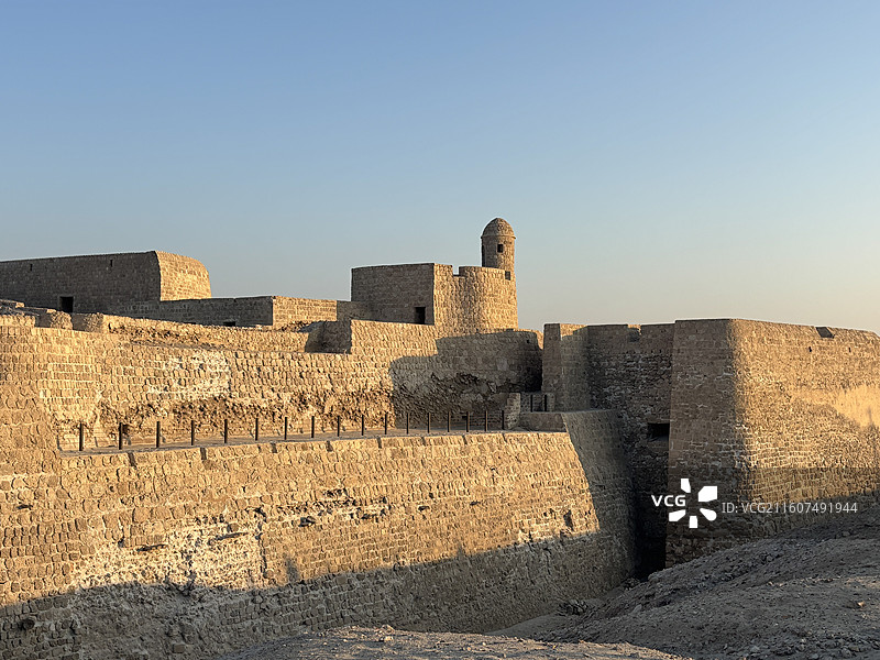 巴林麦纳麦城市旅游法塔赫大清真寺巴林门及集市巴林堡图片素材