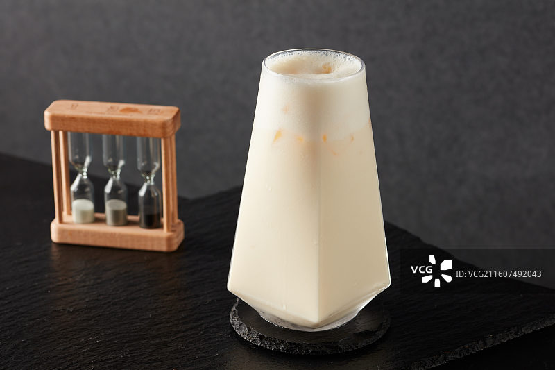 白色香草奶茶图片素材