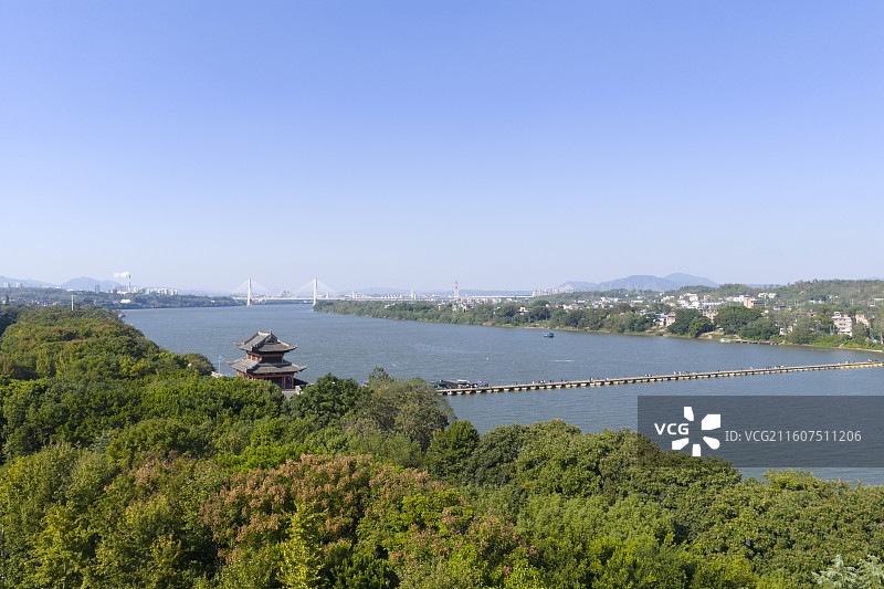 航拍赣州宋城公园建春门贡水宋代古浮桥遗址城市河流风光图片素材