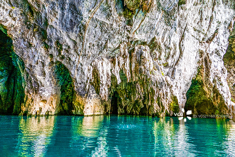 百鸟岩  Bainiao Cave Scenic Area图片素材