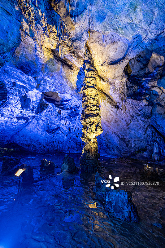 陇南万象洞一柱擎天图片素材