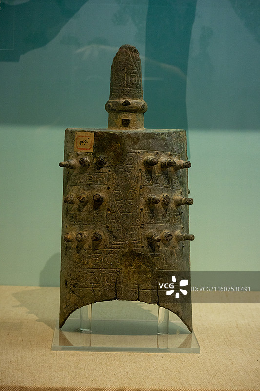 春秋时期勾连云雷纹编钟青铜礼仪器图片素材