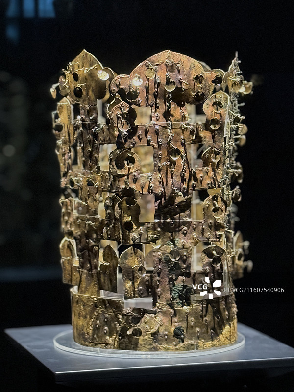 韩国国立中央博物馆·金铜冠·5世纪到六世纪图片素材