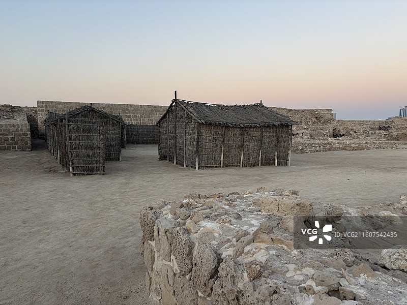 巴林麦纳麦城市旅游法塔赫大清真寺巴林门及集市巴林堡图片素材