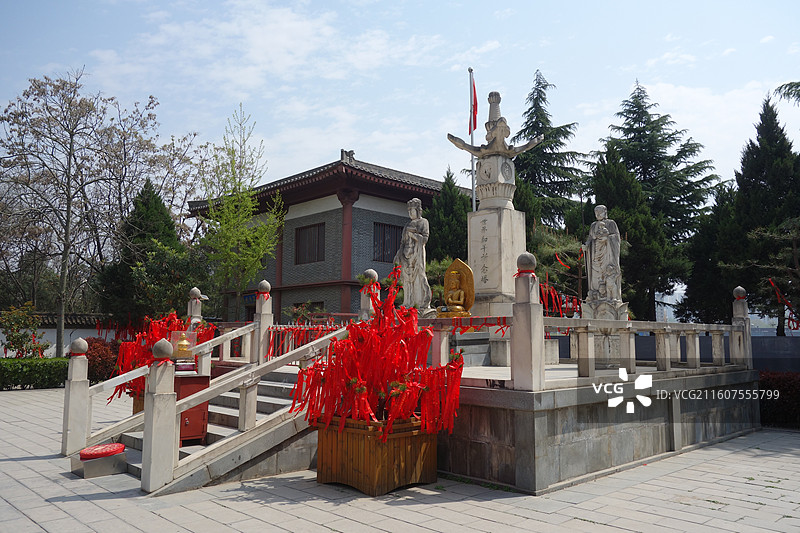 陕西省西安市青龙寺：世界和平祈念塔图片素材