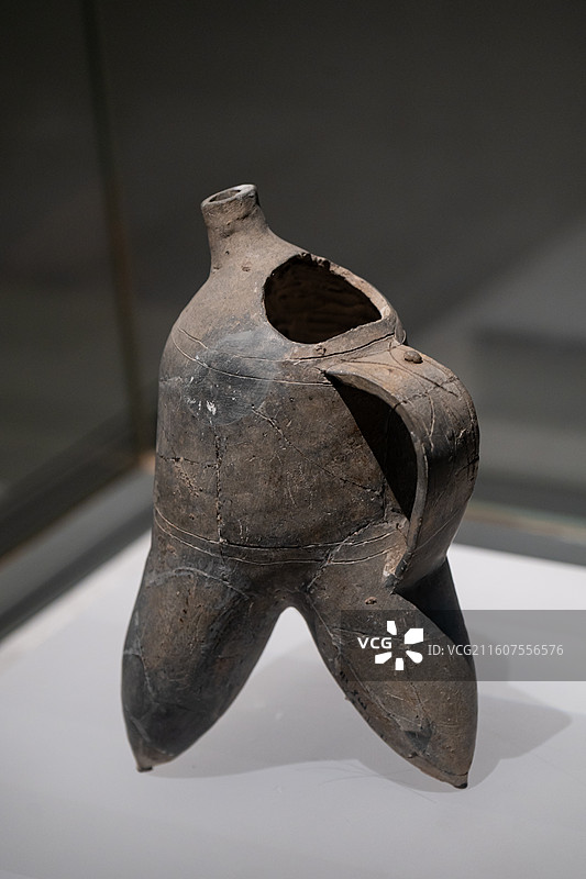 河南博物院 夏代 弦纹灰陶盉 偃师市二里头出土图片素材