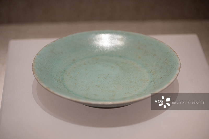 河南博物院 北宋 汝窑天青釉瓷盘 宝丰县清凉寺出土图片素材