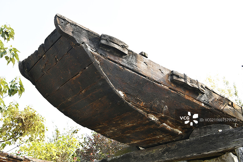 江苏省徐州市铜山区利国镇西李村的古村落景区旧木船景致图片素材