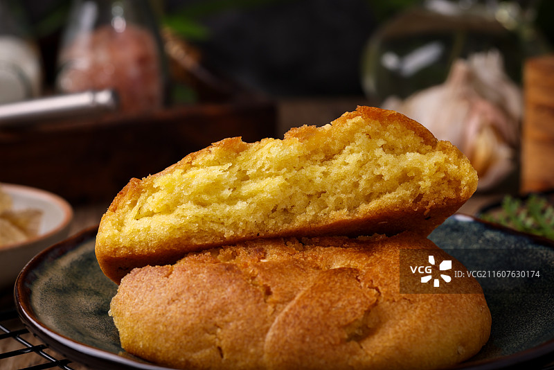 冰糖蜂蜜老月饼图片素材